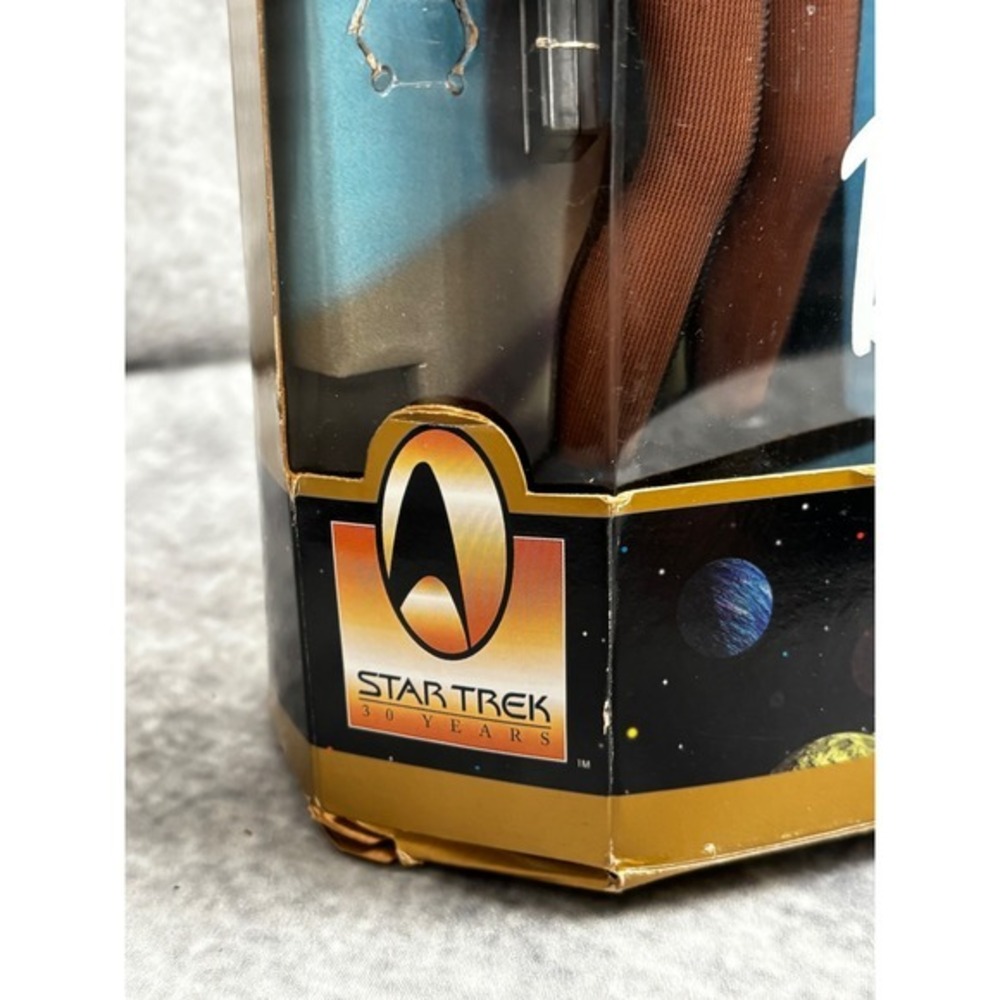 Star Trek Barbie & Ken Gift Set 1996 Mattel 30th Anniversary Collector Edition - Picture 8 of 14